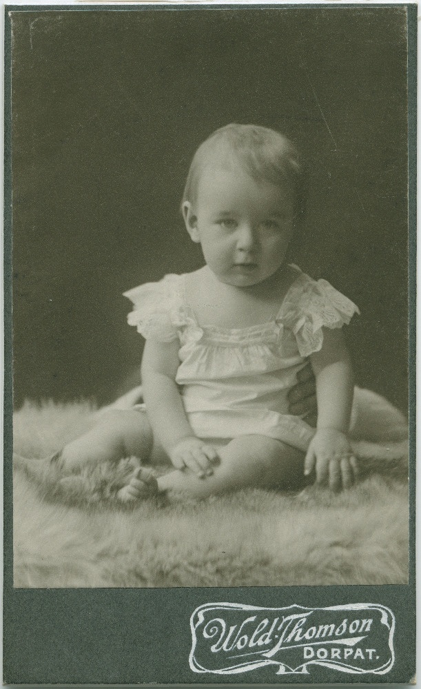 Portree tundmatust väikelapsest