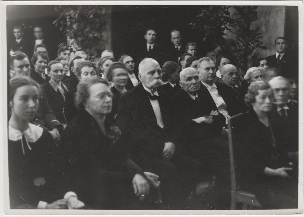 Jaan Tõnissoni 70. sünnipäevale pühendatud aktus teatris Vanemuine. Vaade saali