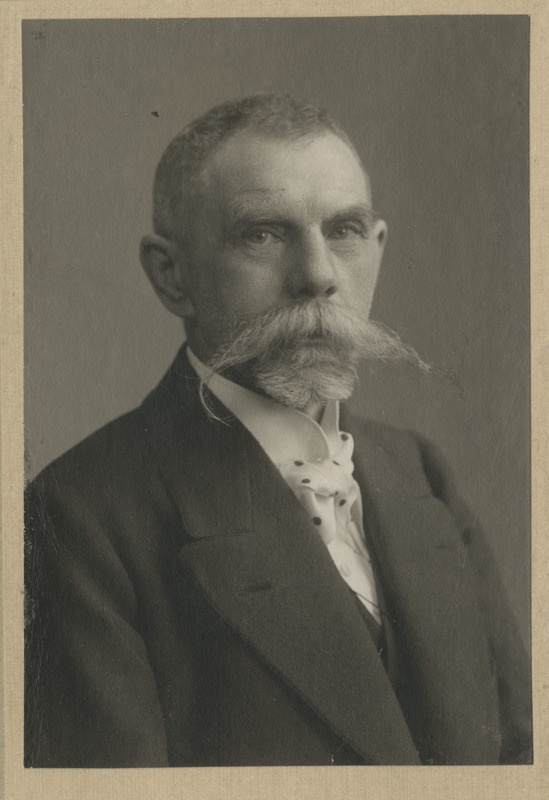 Prof. Dr. med. Eduard Raehlmanni portree