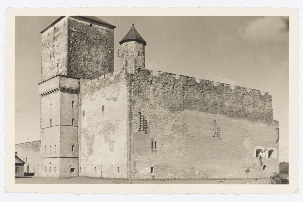 Hermani kindlus Narvas.