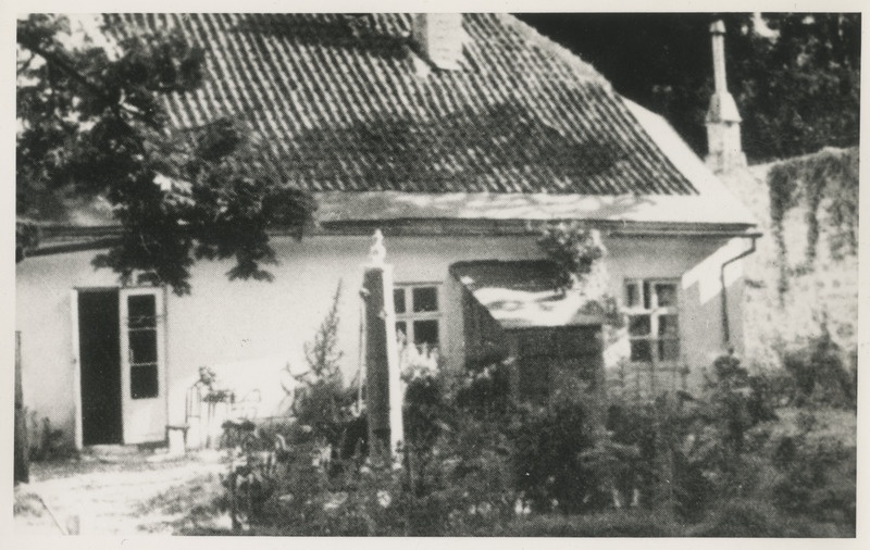 Maja Vallikraavi tänaval. Koopia fotost