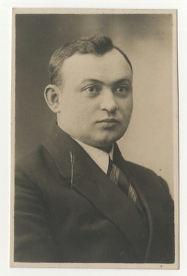 Metsateadlane August Michelson, portreefoto  duplicate photo