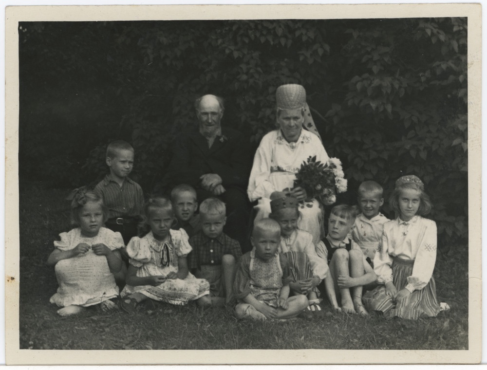 Elisabeth Heinloo (neiupõlves Odenberg) ja Kaarel Heinloo perekond