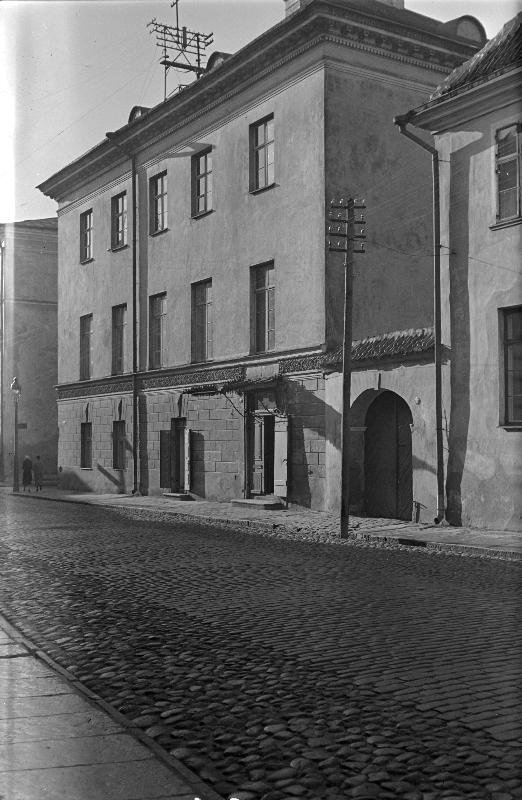 Kaitseväe Tervishoiuvalitsuse hoone Toompeal.