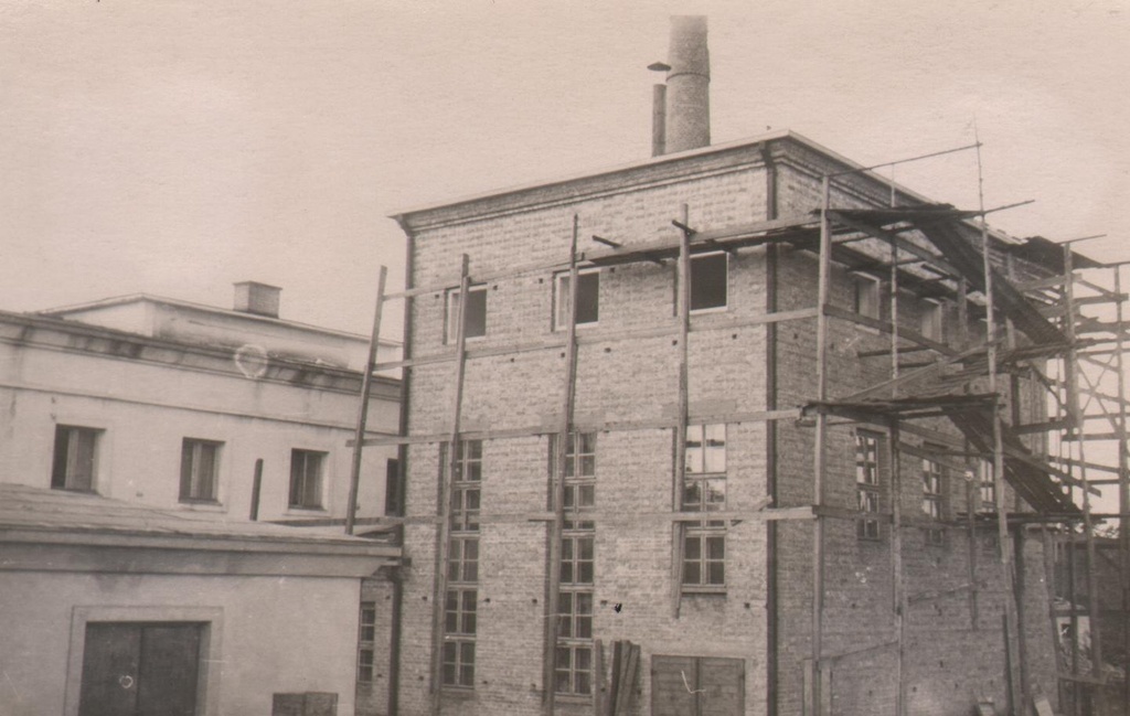 Construction of Türi butter industry powder chop in 1956.