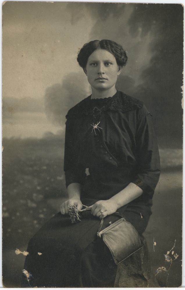 Tuvastamata naisterahvas, portreefoto