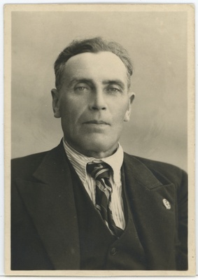 Tuvastamata meesterahvas, portreefoto  duplicate photo