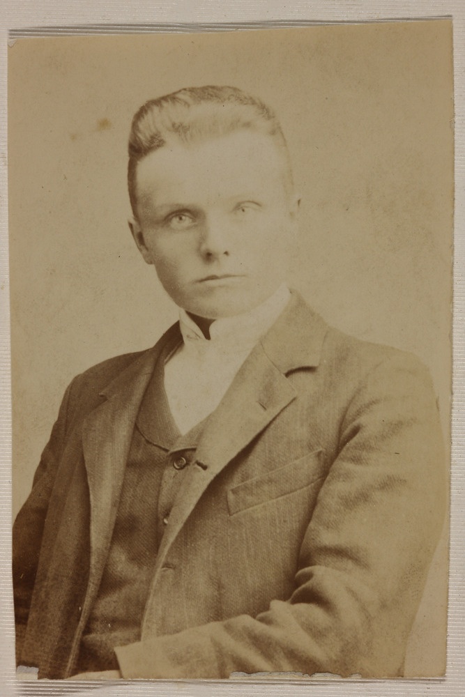 Tuvastamata meesterahvas, portreefoto