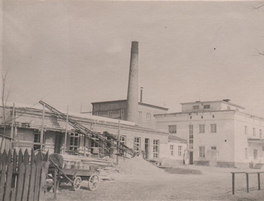 Construction of Türi butter boiler in 1956.