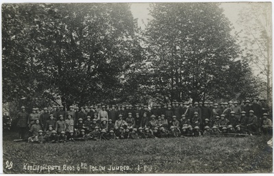 Koolipoiste rood 6 polgu juures  duplicate photo