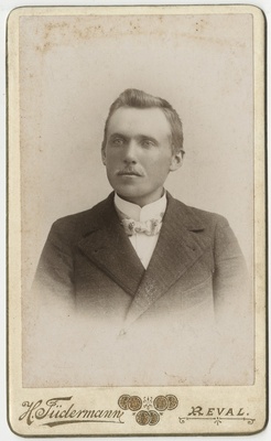 Tuvastamata meesterahvas, portreefoto  duplicate photo