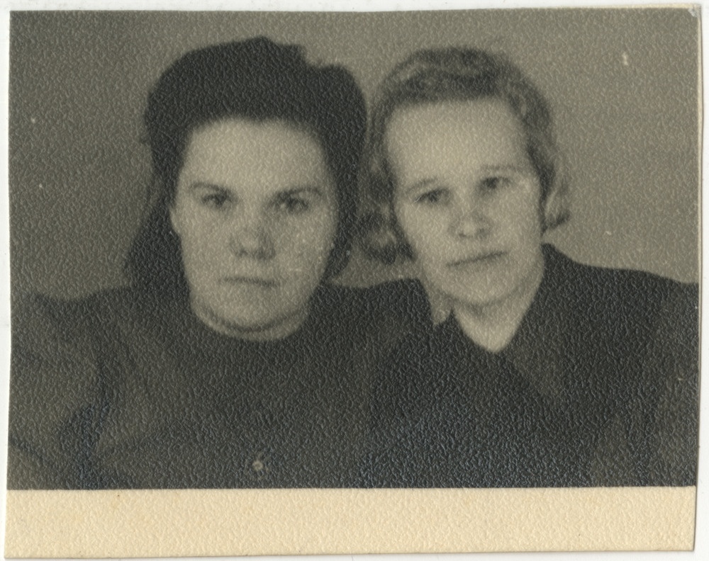 Oletatavalt Meeta Odenberg koos kaaslasega