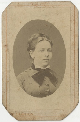 Antonie Blumberg, portreefoto  duplicate photo