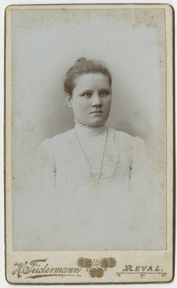 Tuvastamata naisterahvas, portreefoto
