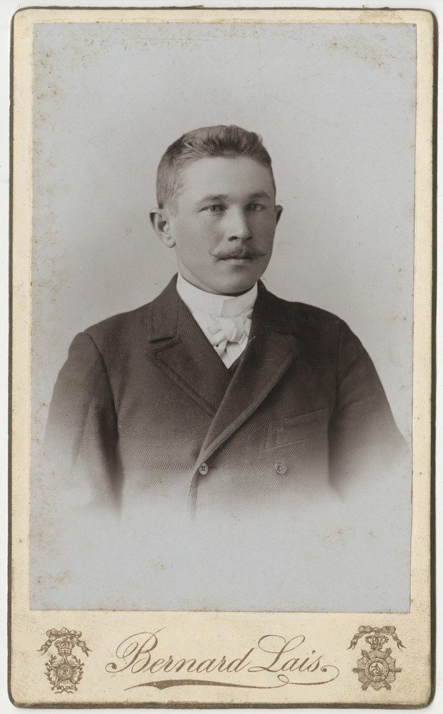 Tuvastamata meesterahvas, portreefoto