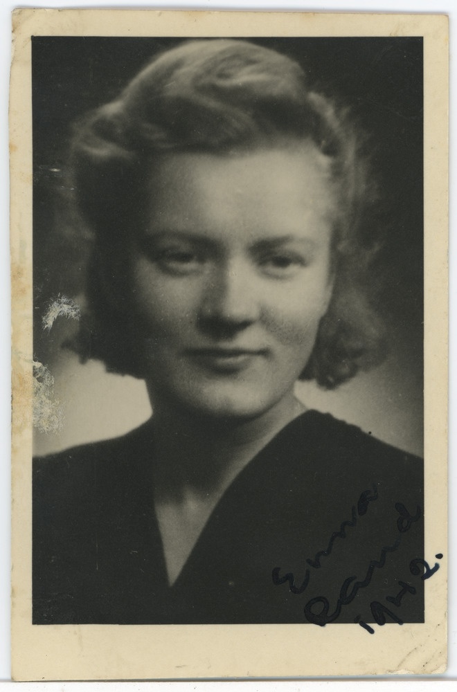 Enna Rand, portreefoto