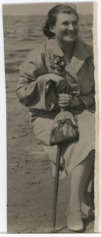 Mary Kullasepp rannal