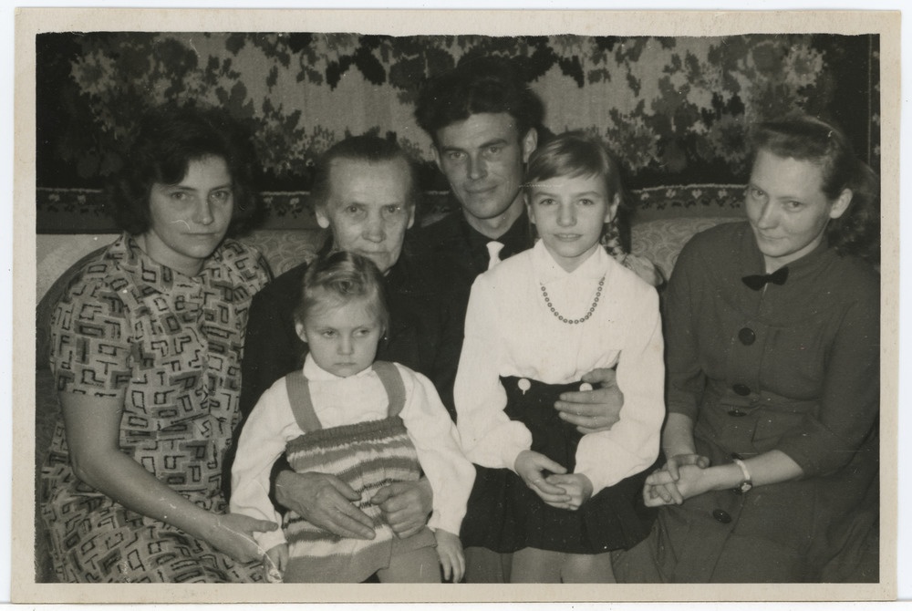 Perekond Kolov ja Lena Matsi Adaga