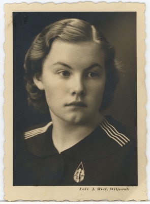 Linda  duplicate photo