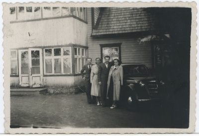 None  duplicate photo