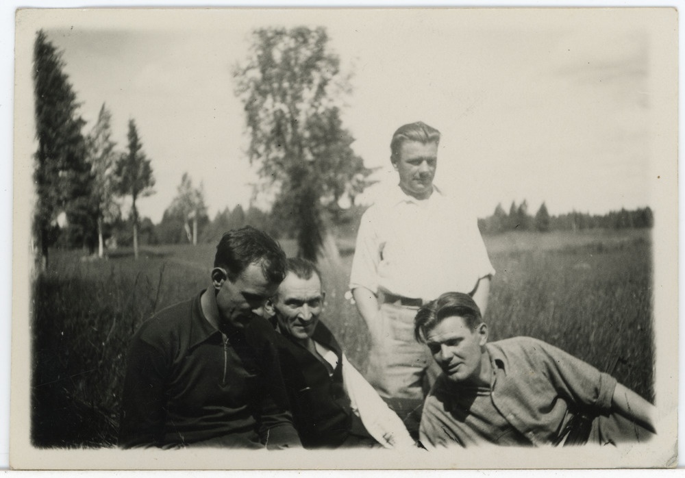 Neli määratlemata meest