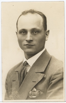 Eedi, portreefoto  duplicate photo