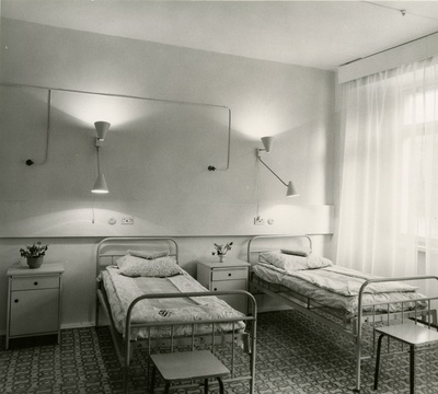 Võru-Kubija haigla, palati sisevaade. Arhitektid Harri Kingo, Ines Jaagus, Helmi Sakkov  duplicate photo