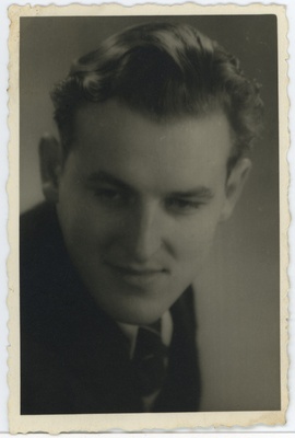 Raimond Augla, portreefoto  duplicate photo