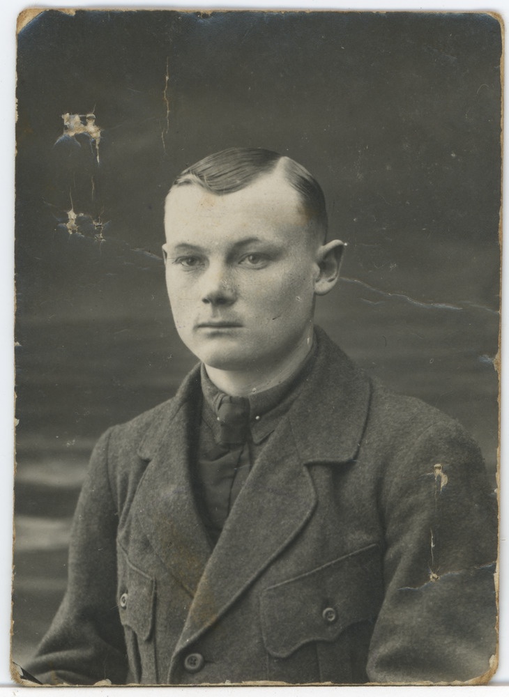 Oskar Augla, portreefoto