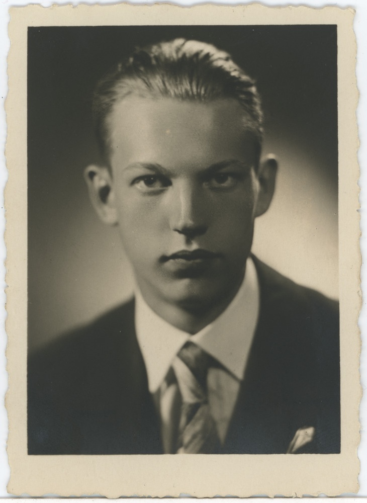 Tartu ühis-kaubanduskooli abiturient Helmut Taimre, portreefoto