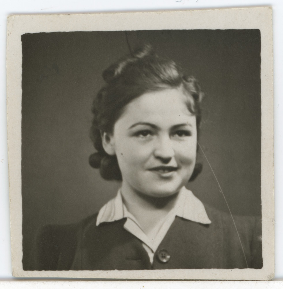 Lola / Loviisa Ottas, portreefoto