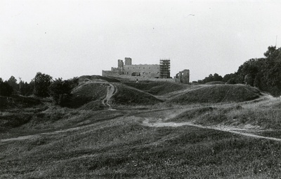 Rakvere ordulossi varemed, vaade lossivaremetele  duplicate photo