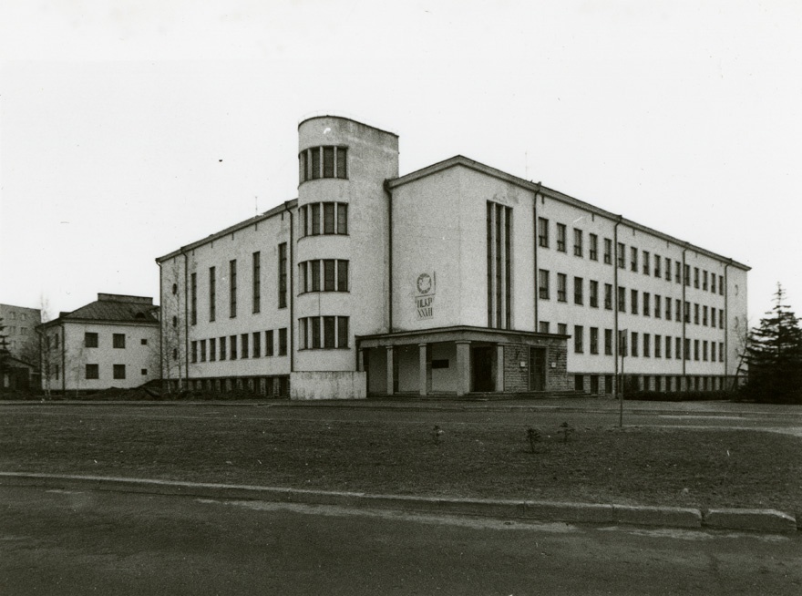 Rakvere Gümnaasium, vaade. Arhitekt Alar Kotli