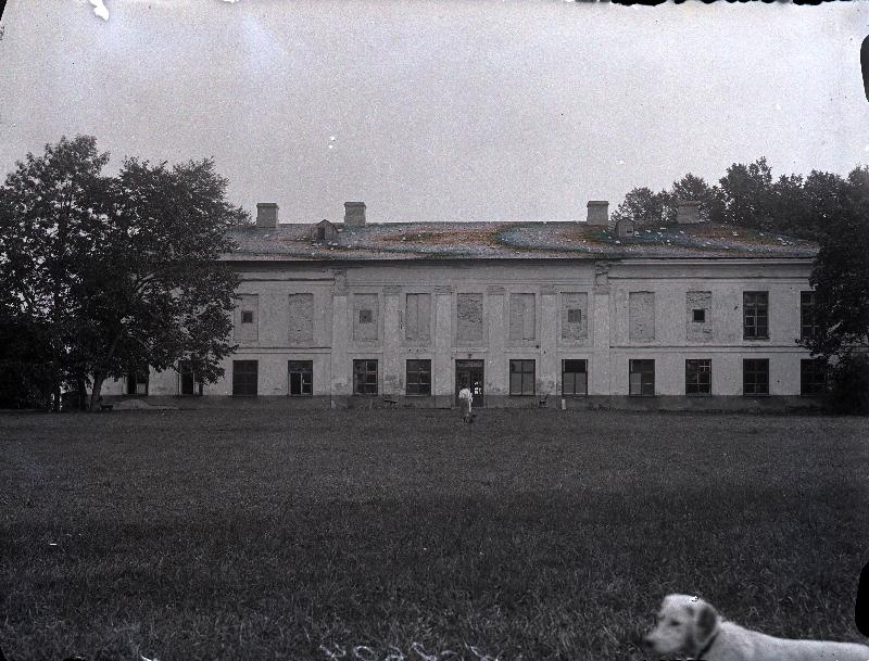 Endine Valgu mõisa härrastemaja.