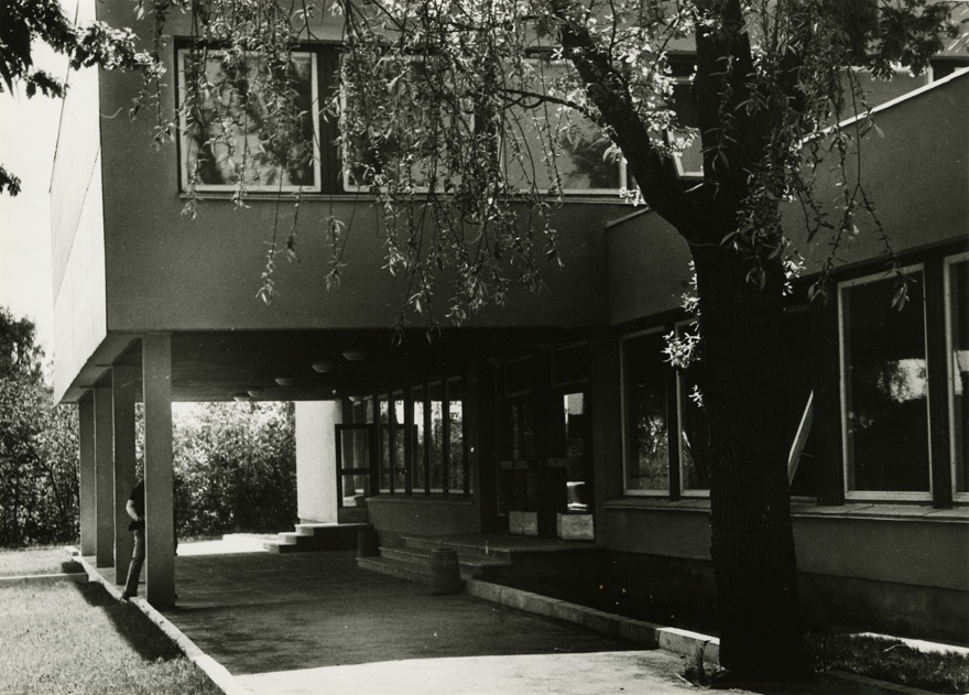 Rakvere kauplus-restoran, 2 hoone vaadet. Tüüpprojekt, sidus ins. Malmet