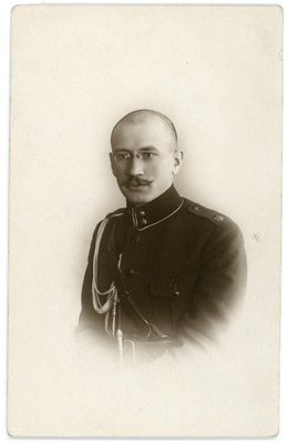 Mundris meesterahva (Mihkel Mati Saar?) portreefoto  duplicate photo