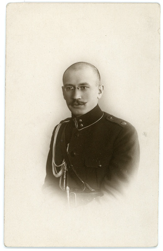 Mundris meesterahva (Mihkel Mati Saar?) portreefoto