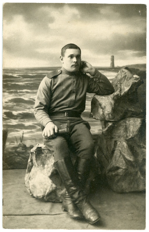 Grigori Barhatov, J. Varese sõjaväe teenistuskaaslane