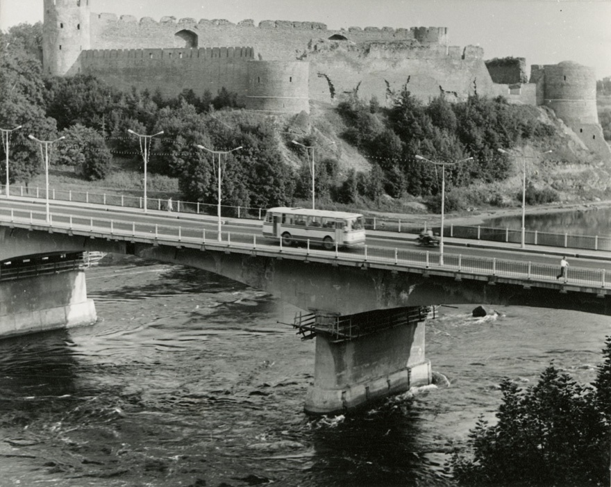 Narva Sõpruse sild, vaade. Giprodortransi Leningradi filiaal