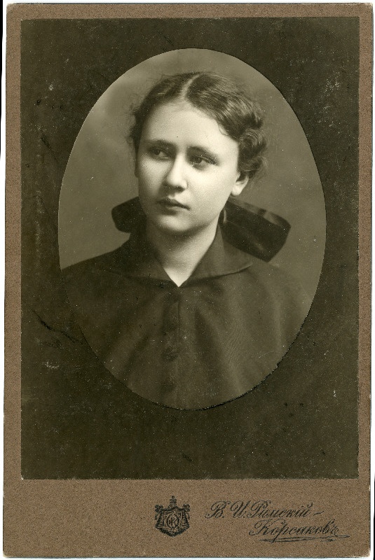Linda Luht´i portreefoto
