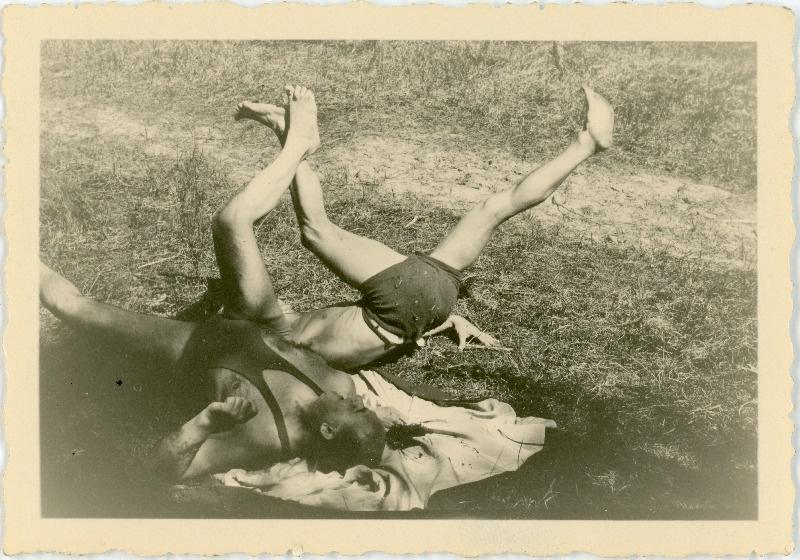 Kaks meest murul maadlemas