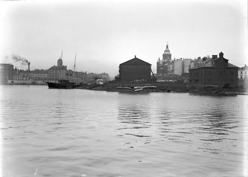 View towards Katajanokka and Kruunuhaka, Helsinki