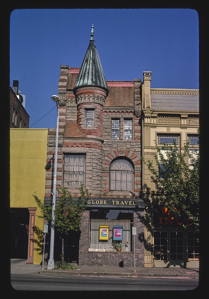 Globe Travel, Commercial Street, Salem, Oregon (LOC)