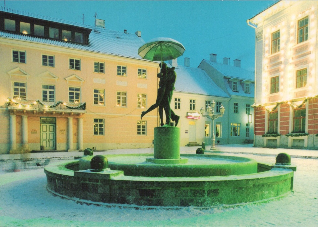 Postkaart TARTU purskkaev suudlevad tudengid