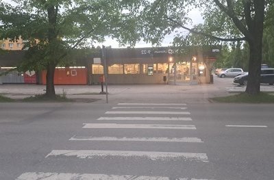 Tartu, Jalaka ja Sepa tänavate nurgal asuv toidukauplus "Karete". rephoto