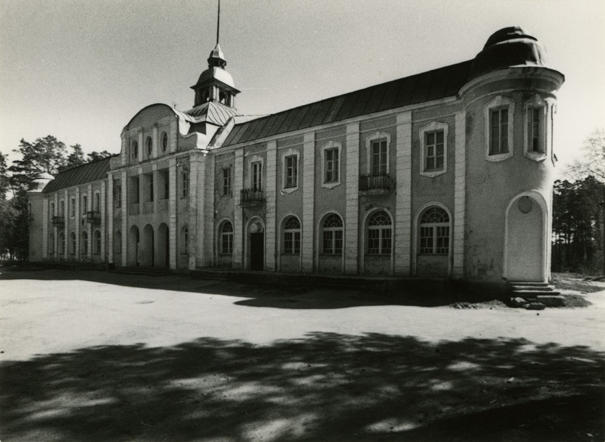 Narva-Jõesuu kuurhoone, vaade. Arhitekt Marian Lalewicz