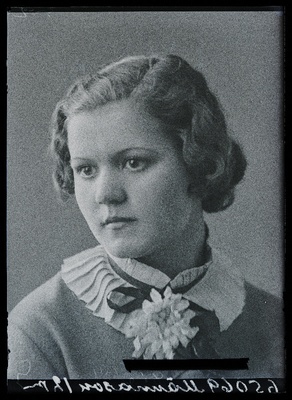 Mänason [Männasson].  duplicate photo