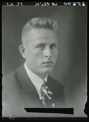 Allik Abjast.  duplicate photo