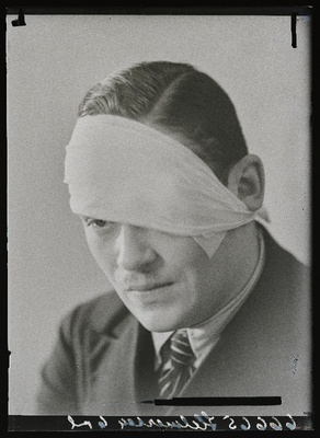 Viktor Rudolf Herbert Eduard von Helmersen silmasidemega.  duplicate photo