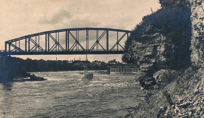 Narva raudteesild  similar photo